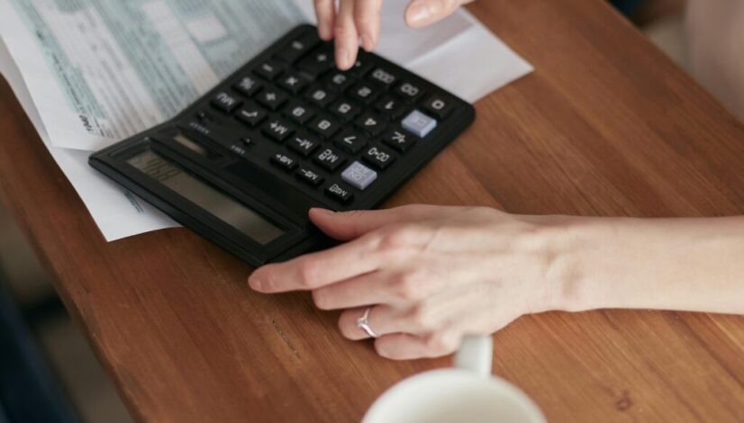 pexels-mikhail-nilov-6963867